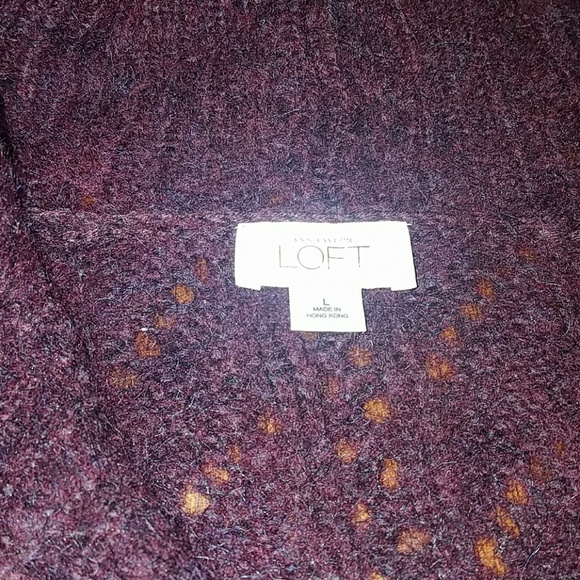 LOFT Cropped Sweater Brooch Button - Picture 4 of 8